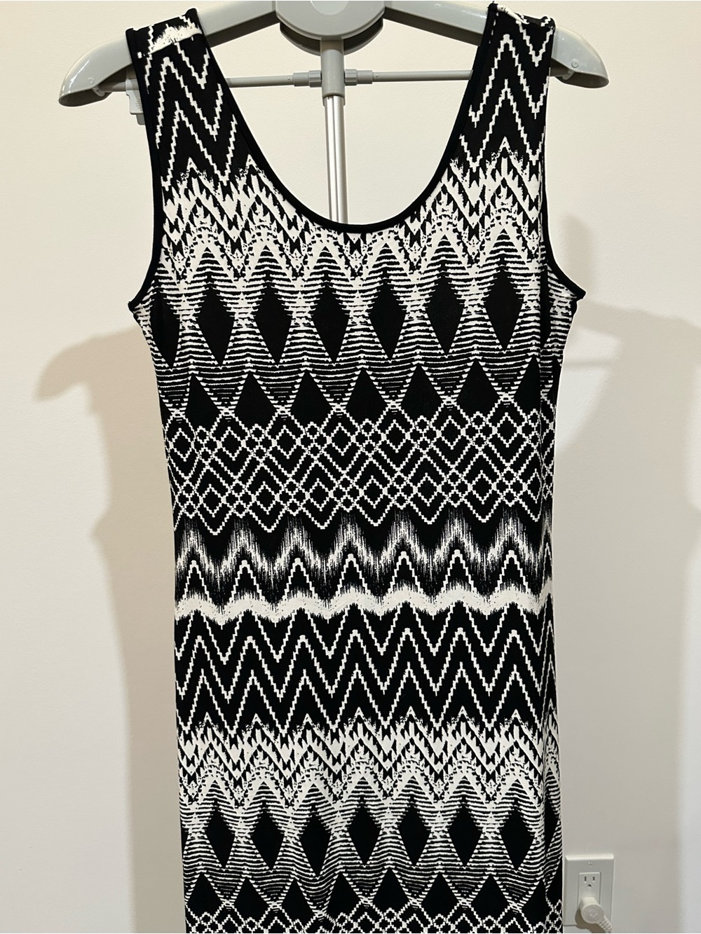 Mario Serrani Black and White Geometric Midi Dress
